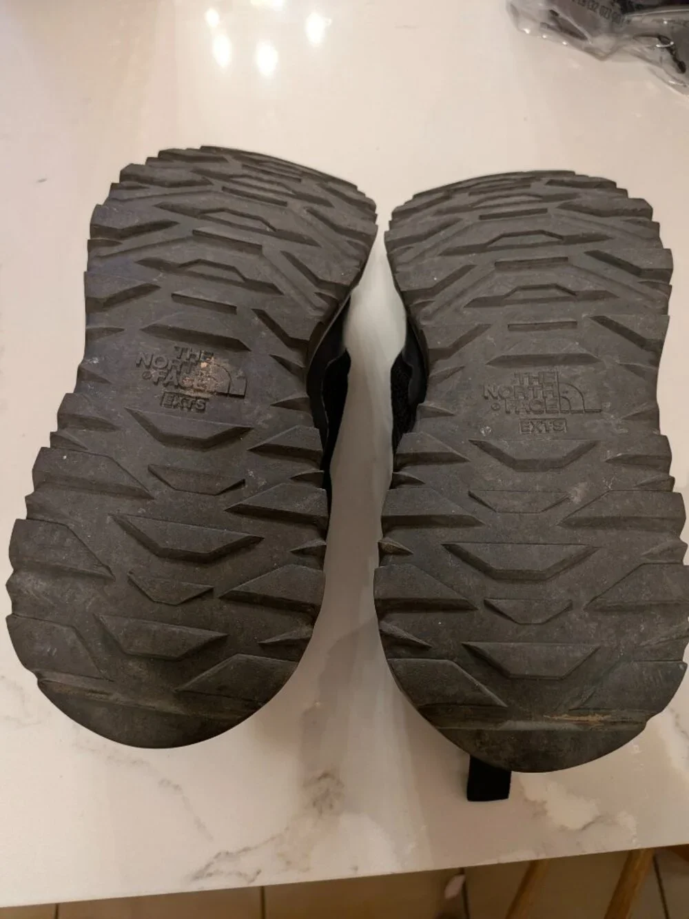 The North Face Activist FUTURELIGHT Trail Hiking Shoes Mens size 9.5
